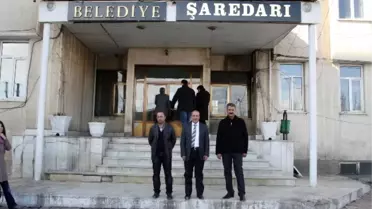 Yüksekova Belediyesi'ne Kürtçe Tabela