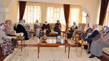 Arzu Aydın Şehit Ailelerini Ağırladı