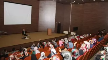 'Endülüs'ün İslam Tarihindeki Yeri' Semineri Verildi
