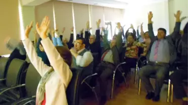 Nazilli'de Kamu Çalışanlarına Masa Başı Egzersizleri Öğretildi