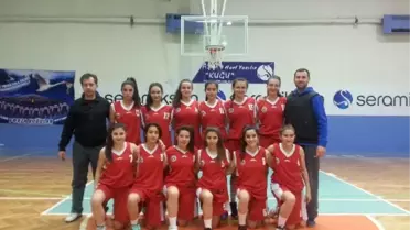 Yıldız Bayan Basketbolcular Namağlup Şampiyon