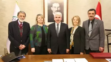 Eskişehir Mevlevihanesi Kültür Derneği Başkan Sakallı'yı Ziyaret Etti