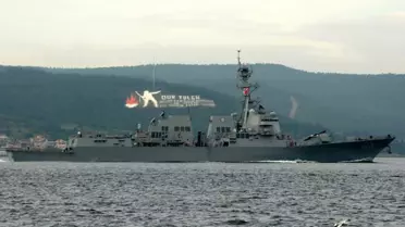 ABD Savaş Gemisi, Çanakkale Boğazı'ndan Geçti