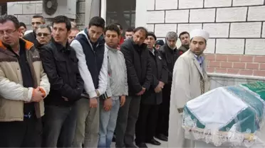 Üniversiteli Özge Son Yolculuğuna Uğurlandı