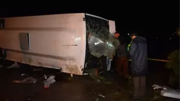 Çevik Kuvvet Otobüsü Devrildi