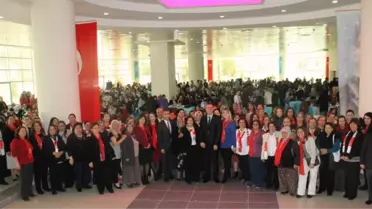 Kadınlar Günü Aliağa'da Barış'la Kutlandı