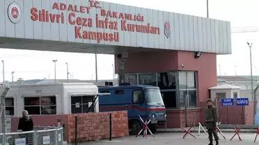 Tahliye Edilen Emekli Korgeneral Eröz Silivri'den Ayrıldı