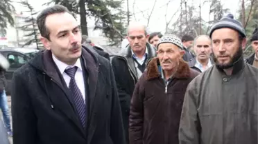 Tavşanlı'da 8 Bin 500 'Meyve Fidesi' Toprakla Buluşuyor