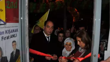 Kayapınar'da BDP'nin Seçim Bürosu Açılışı Kutlamaya Dönüştü