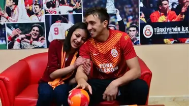 Kayserili Zekiye Hayaline Kavuştu, Muslera İle Florya'da Buluştu