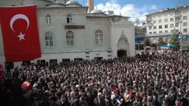 Burakcan Alucra Şehitliği'nde Toprağa Verildi