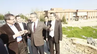 Milletvekili Şeker ve Başkan Köşker Fatih Devlet Hastanesi'ni Ziyaret Etti