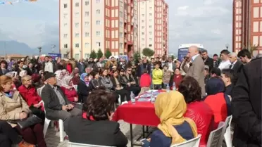 AK Parti'li Pekgüzel, TOKİ Sakinleriyle Buluştu