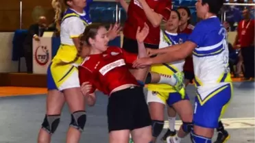 Hentbol Bayanlar Süper Ligi