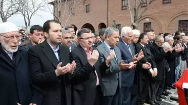 Rıza Ulucak Dualarla Uğurlandı