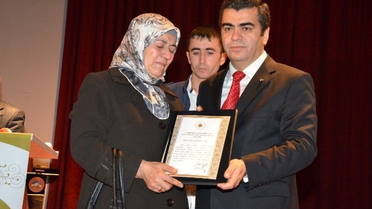 Şehit Ailelerine Devlet Övünç Madalyası Verildi