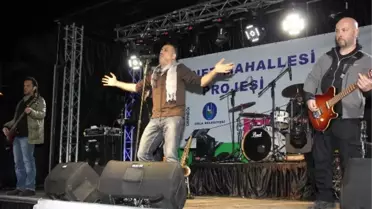 Haluk Levent'ten Urla'da Anlamlı Konser