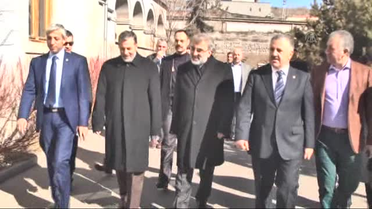 Bakan Yıldız 'Gazi Kars'ı minareden izledi -