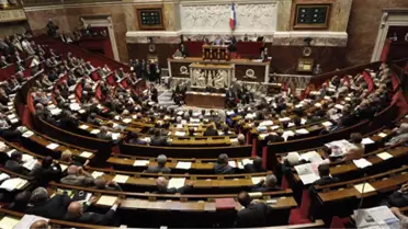 Fransa, Yerel Seçimler İçin Sandık Başında