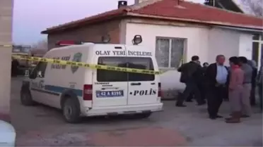 Konya'da İki Çocuk Annesi Kadın, Evinde Bıçaklandı