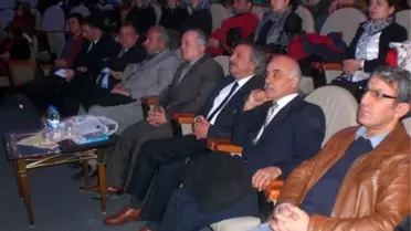 Tyb Erzurum Şubesin'nce Düzenlenen 'Bir Başka Açıdan Çanakkale' Panelinde İzleyiciler Ağladı