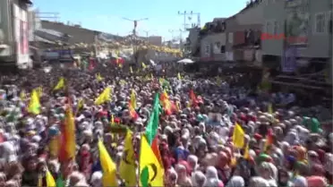 Demirtaş: Yolsuzluğa, Rüşvete Bulaşmış Partiye Bir Oy Gitmesin' Haberine Ek