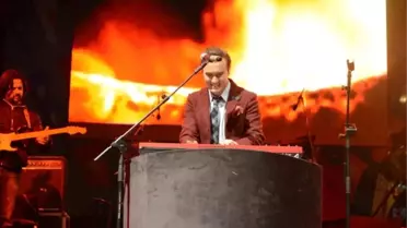 Mustafa Ceceli'den Babasına Sürpriz