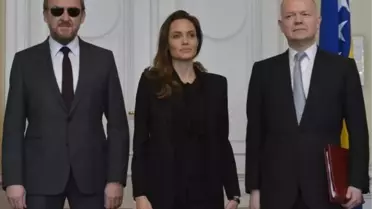 Angelina Jolie Bosna-Hersek'te Temaslarda Bulundu