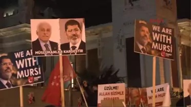 Saadet Partisi'nden Mısır Konsolosluğu Önünde Kefenli Protesto