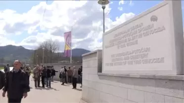 Ünlü Amerikalı oyuncu Angelina Jolie, Bosna Hersek'te