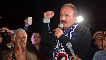 MHP'den İhraç Edilen Başkan Yine Kazandı