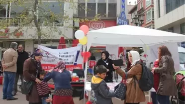 Dünya Otizm Günü'nde Vatandaşı Bilgilendirdiler