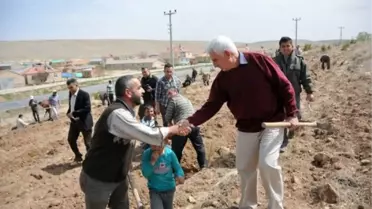 Karaman'da Hacı Adayları Fidan Dikti