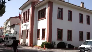Menteşe Belediyesi Evrakları Taşınıyor