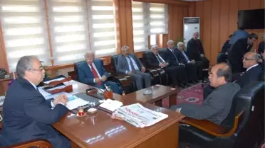 MHP'li Aday Erdem, Ak Partili Başkan Kutlu'yu Ziyaret Etti