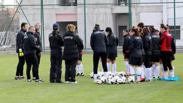 Futbol: 2015 FIFA Kadınlar Dünya Kupası Avrupa Elemeleri