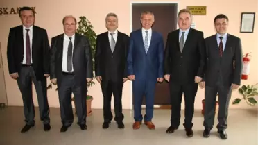Saü Rektörü Elmas ve Yardımcıları Başkan Dişli'yi Ziyaret Etti