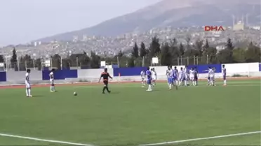 Antrenörden Kavga Eden Oyuncusuna Tokat