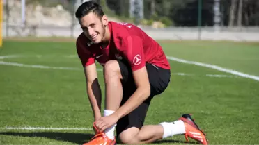 Hakan Çalhanoğlu, Hamburg'da 10 Numaralı Formayı Giyecek