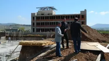 Kaymakam Aktürk İlk ve Ortaokul İnşaatlarını İnceledi