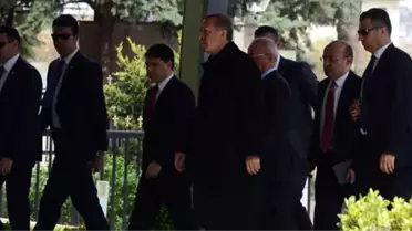 Gazetecilerle Gizli Toplantının, Özel Menüsü
