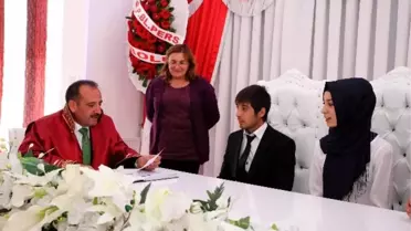 Başkan Duruay İlk Nikahını Kıydı