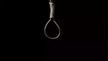 Kars'ta 3 Aylık Gelin Kendini Astı