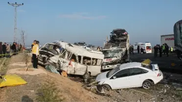 Konya'da Trafik Kazası: 9 Ölü, 11 Yaralı