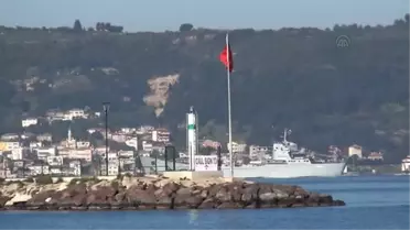 Rus Donanmasına ait iki gemi, Çanakkale Boğazı'ndan geçti -