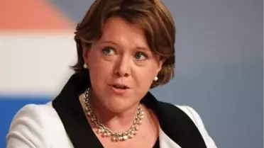 İngiltere'de Bakan İstifasının Yankıları Sürüyor