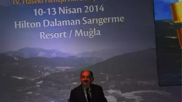 Sağlık Bakanı Müezzinoğlu, Haseki Tıp Kongresi'ne Katıldı
