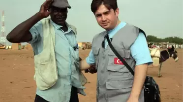 Afrikalı Savaş Yetimlerinin Sesini Duyuruyor