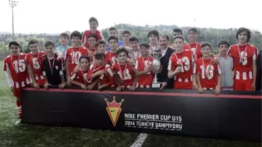 Nıke Premıer Cup U15'in Şampiyonu Boluspor Oldu