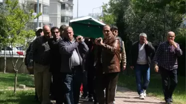 Trafik Kazasında Ölen Genç Son Yolculuğuna Uğurlandı